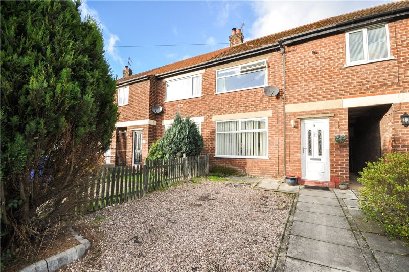 A two double bedroom terrace with off road parking and a large rear garden in a quiet cul-de-sac