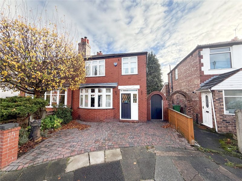 A Delightful Semi-Detached Home In The Heart Of Didsbury Village
