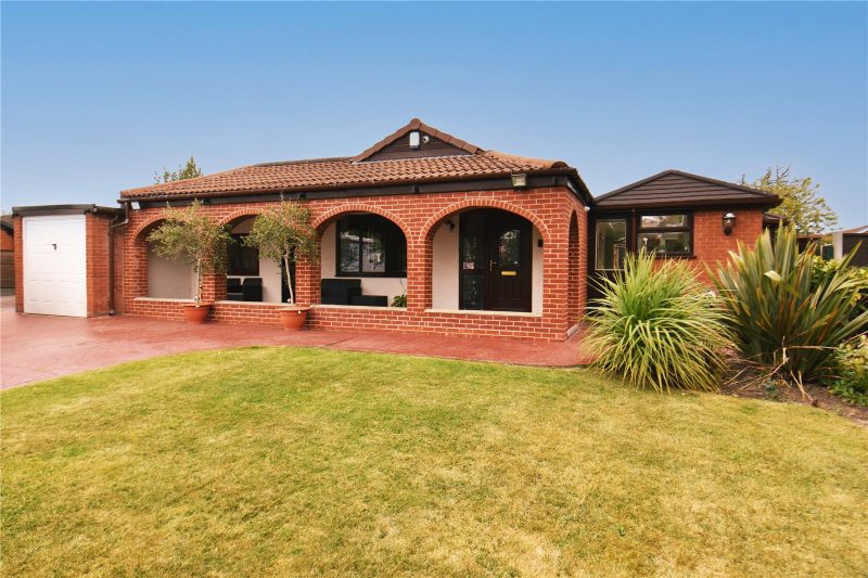 A Stunning Detached Bungalow on an Exceptional Plot