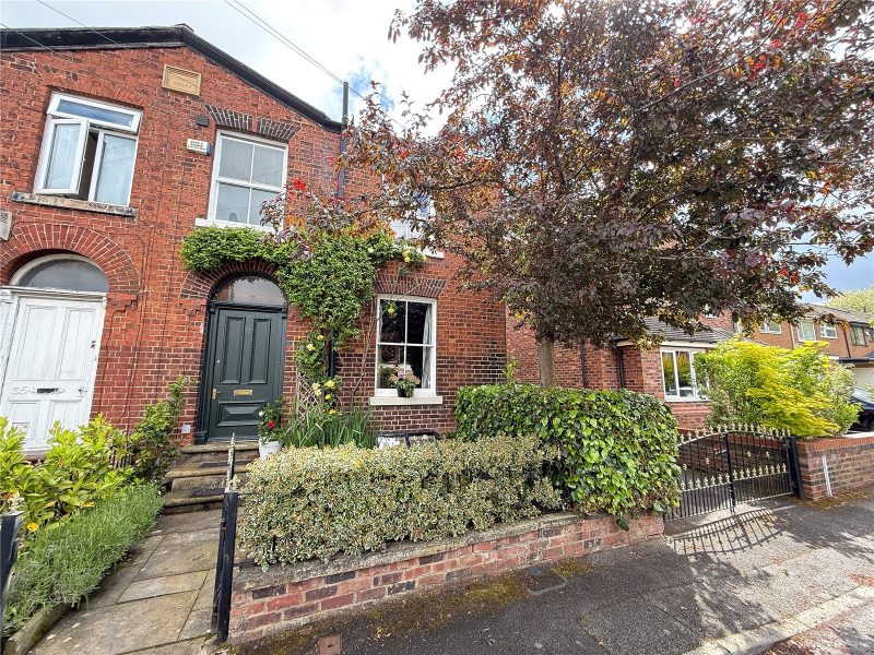 A Wonderful Bright & Spacious Victorian Semi-Detached