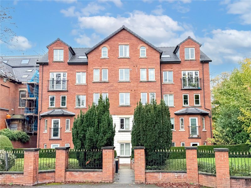 An Immaculately Presented Ground Floor Apartment