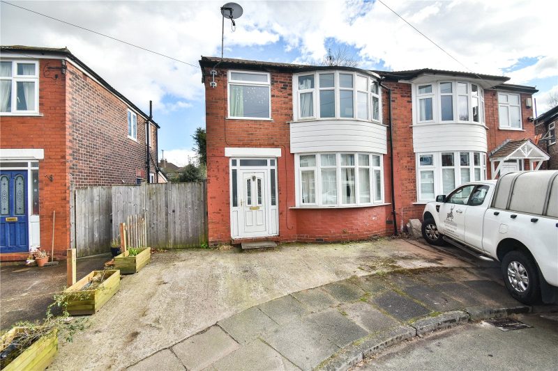 A Well Proportioned Extended Semi-Detached On A Quiet Cul-De-Sac