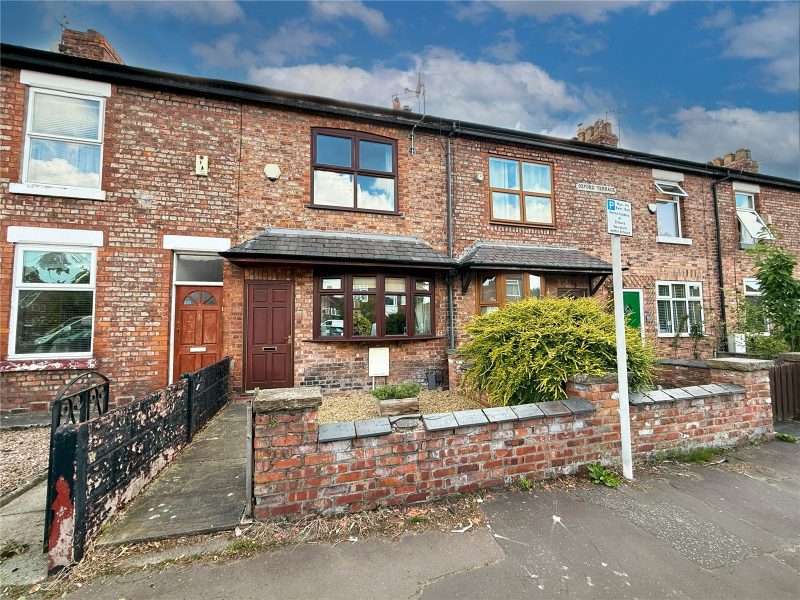 An Impressive Victorian Terrace With Generous South Westerly Garden