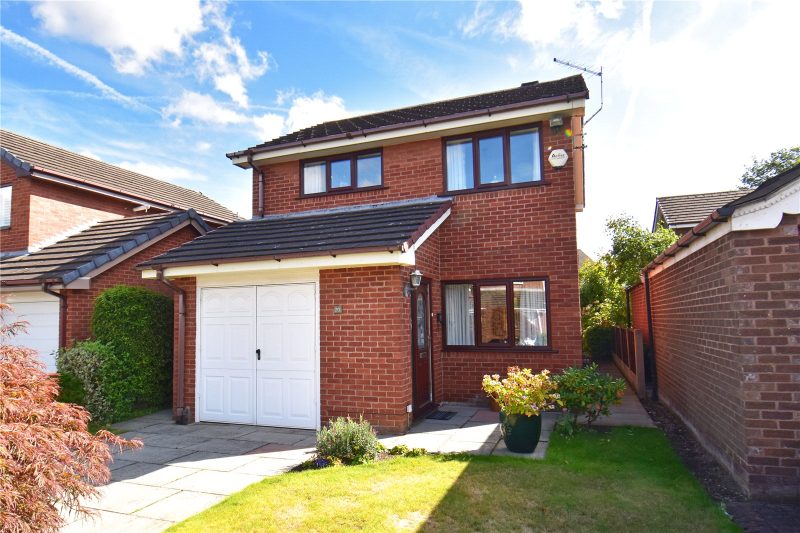 Well-Presented Three-Bedroom Detached Family Home with No Onward Chain