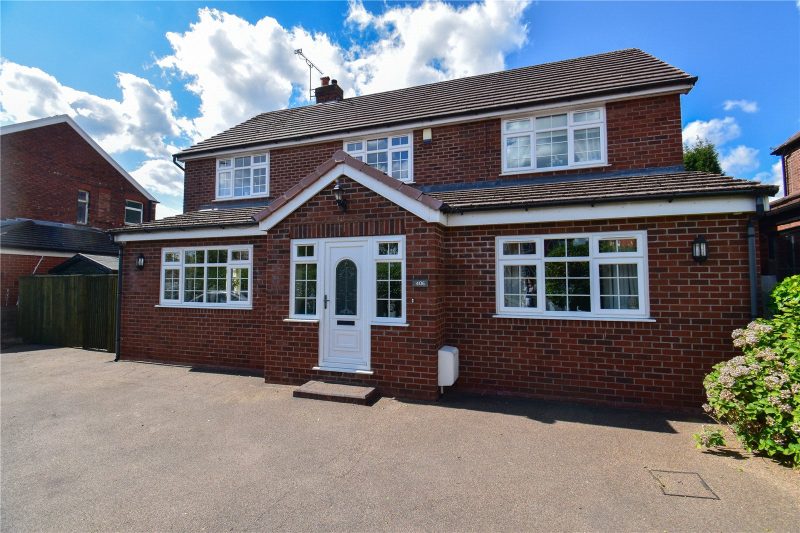 A Rare Opportunity – Exceptional Five-Bedroom Detached Family Home on an Expansive Plot