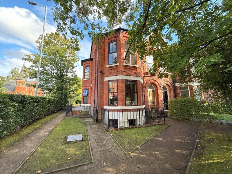 A Wonderful One Bedroom Corner Apartment In Central West Didsbury