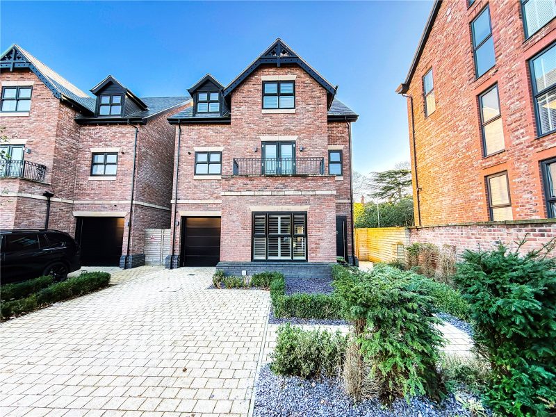 An Exquisite Detached Family Home On The Exclusive Silverwood Development