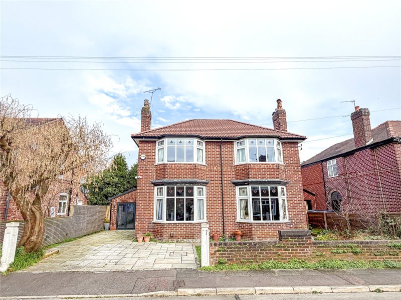 A Wonderful Detached Family Home With Superb Studio Annexe