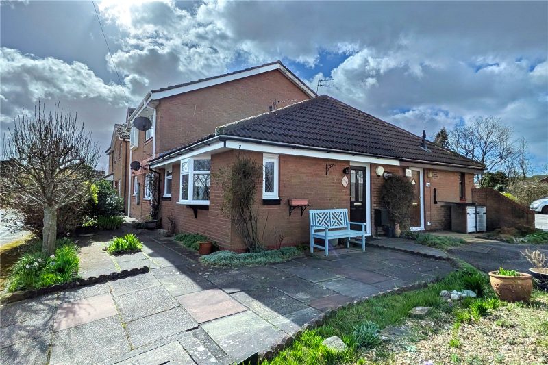 Well-presented one bedroom bungalow with driveway, offered for sale with no onward chain.