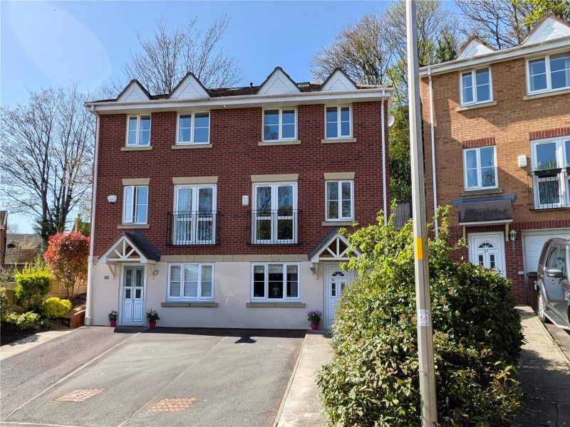 Exceptional four bedroom townhouse (1,591 sq ft) with stunning high-spec kitchen, loft conversion and landscaped west-facing garden.
