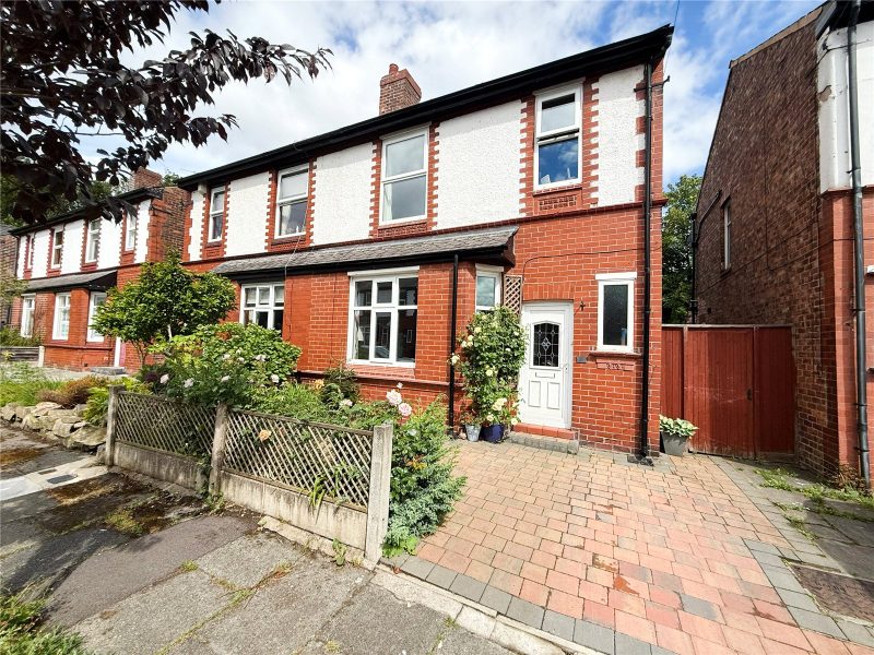A Beautifully Presented Three Bedroom Family Home