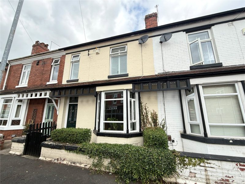 Beautiful Three Bedroom Victorian Terrace in the Heart of West Didsbury